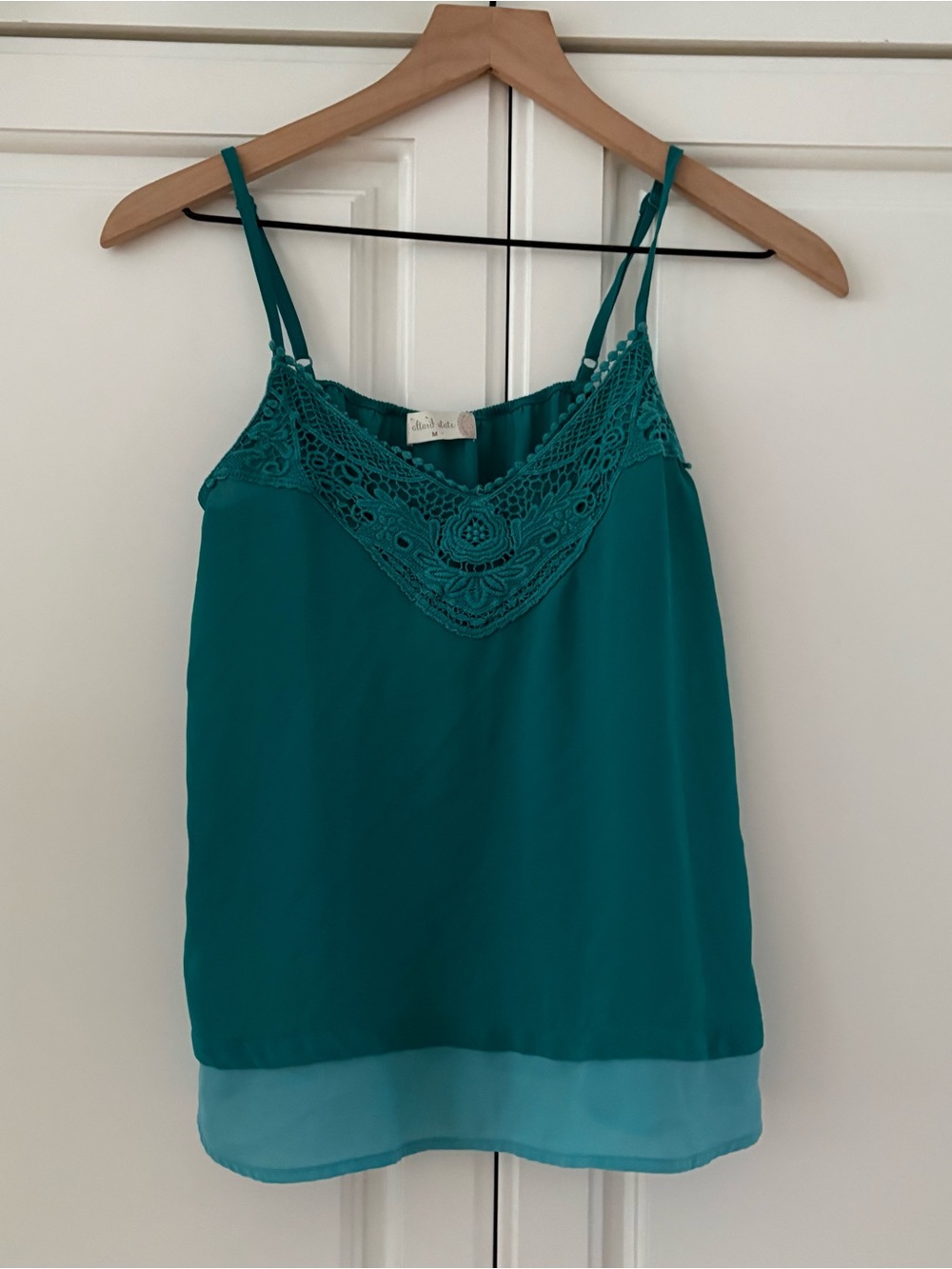 Altar’d State Teal Two-Tone Cami w Crochet MED